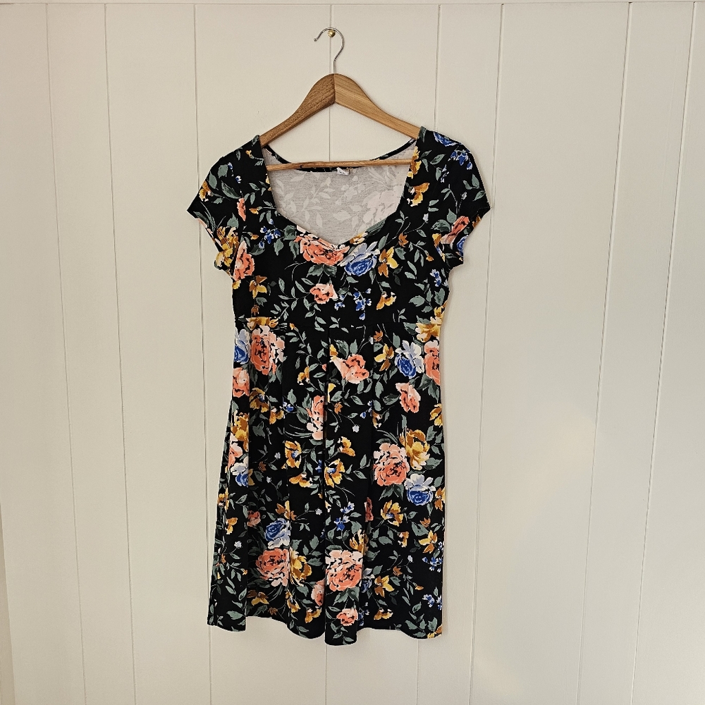 Old Navy Floral Maternity Fit and Flare Dress